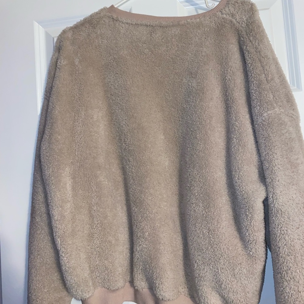 urban outfitters fuzzy sweatshirt